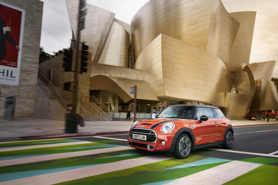  Mini Cooper S (F56) 2018 года  (WW) (фото 70 из 196)